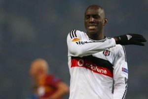 Demba Ba t&uuml;kenme noktasına geldi