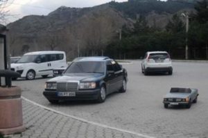 Minyat&uuml;r otomobile rekor fiyat