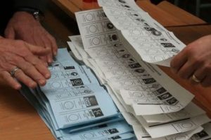 YSK a&ccedil;ıkladı! Bir parti daha se&ccedil;ime giremeyebilir