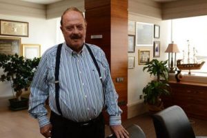 İlhan Cavcav: "Aziz Yıldırım ma&ccedil;lara gitmesin evinde otursun"