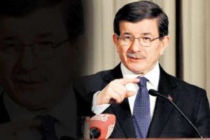 Yerel se&ccedil;imin faturasını kesti