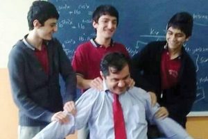 &Ouml;ğretmeni &ouml;l&uuml;me g&ouml;t&uuml;ren tartışmayı Vali doğruladı!