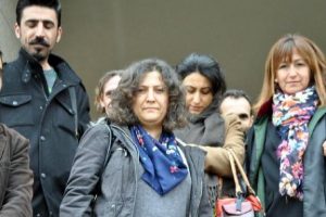 Avukatlardan, adliyeye &ccedil;ipli girişe su&ccedil; duyurusu