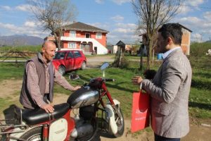&Ccedil;ok sevdiği motosikletini 43 yıl odasında sakladı