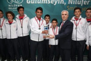 Şampiyonluk sevincini başkan Bozbey'le paylaştılar