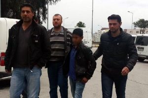 Telefonla dolandırıcılık yapan 2 ş&uuml;pheli yakalandı