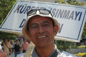 &Ouml;ğretmenler i&ccedil;in emsal niteliğinde karar! Kılık kıyafet kurallarına aykırı değildir!