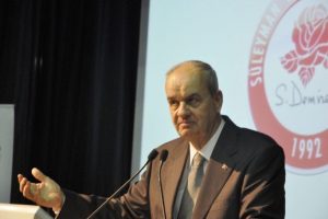 "T&uuml;rkiye hukuk devletidir diyen yalan s&ouml;yl&uuml;yor"