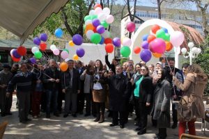 Bursa'da dilek balonları parkinson i&ccedil;in u&ccedil;tu