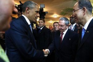 Obama ve Castro ilk kez bir arada