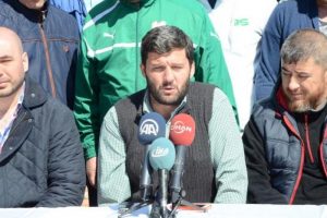 Bursaspor taraftarları fabrika satışlarına isyan etti!