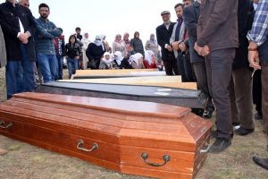 Ağrı'daki faciada &ouml;len 8 kişi toprağa verildi