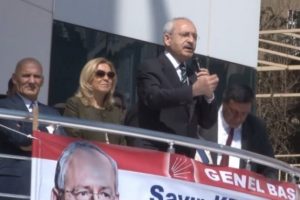 Kılı&ccedil;daroğlu sordu: "Neden kavga ediyoruz?"