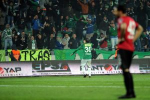 Porto, Josue i&ccedil;in indirim yaptı!