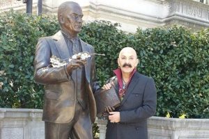 Cemil İpek&ccedil;i'den Amerika'da Atat&uuml;rk'l&uuml; fotoğraf..