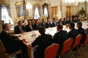 Erdoğan Başkanlığındaki futbol zirevesinden şiddete karşı birlik ve beraberlik mesajı &ccedil;ıktı