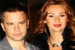 Pınar Altuğ'dan 7. yıla &ouml;zel aşk ilanı...