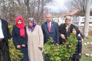 30 yıl &ouml;nceki tatbikatta denizde kaybolan ere temsili mezar yapıldı!