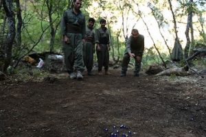 K&uuml;lt&uuml;r Bakanlığı 'Bakur' sans&uuml;r&uuml;nde İKSV'yi su&ccedil;ladı!