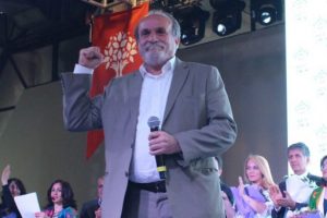 "Kadınların oylarını istiyoruz, erkekler kime istiyorsa ona oy versin"