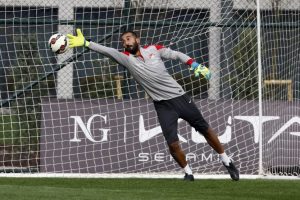 Volkan Babacan'dan Muslera'ya &ouml;vg&uuml;!