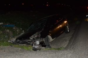 Su kanalına &ccedil;arpan otomobilin s&uuml;r&uuml;c&uuml;s&uuml; &ouml;ld&uuml;