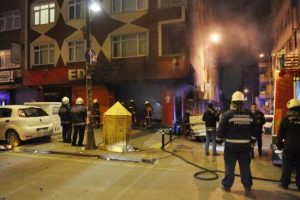 Bah&ccedil;elievler'de bir işyerinde patlama
