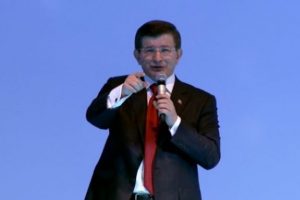 AK Parti'nin se&ccedil;im beyannamesini a&ccedil;ıkladı
