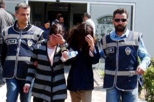 Teknolojik cihaz hırsızlığına 9 g&ouml;zaltı