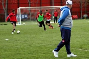 Gen&ccedil;lerbirliği'nde moralsiz antrenman