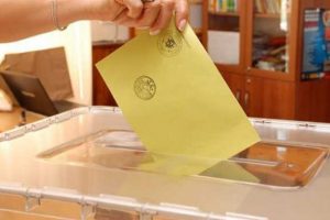 AK Parti ve CHP aday listesi değişti