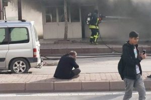 Kayseri'de ekmek teknesinin yanışını b&ouml;yle izledi