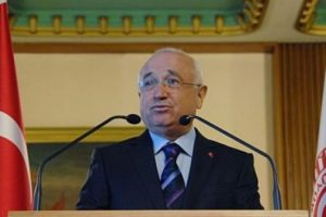 &Ccedil;i&ccedil;ek'ten o tasarıya ilişkin sert a&ccedil;ıklama!