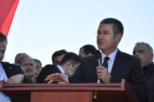 Adını taşıyan okulun &ouml;ğrencileriyle buluştu