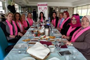 Bursa Aktif Kadınlar Derneği g&uuml;&ccedil;leniyor