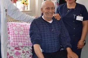 Kanser hastasına bağırsaklarından mide yapıldı