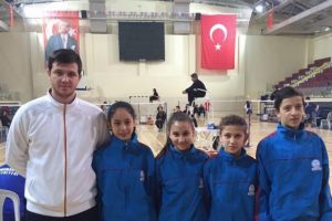 Yıldırımlı badmintonculardan b&uuml;y&uuml;k başarı