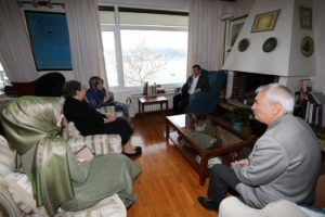 Davutoğlu, Yaşar Kemal'in eşini ziyaret etti