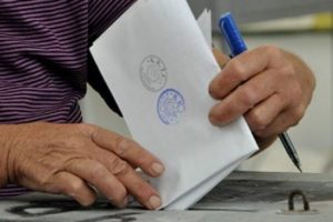 KKTC'de Cumhurbaşkanlığı se&ccedil;imi ikinci tura kaldı