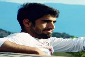 U&ccedil;uruma yuvarlanan otomobil can aldı!