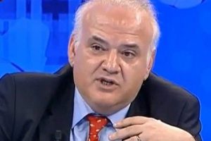 Ahmet &Ccedil;akar'dan &ccedil;ok sert a&ccedil;ıklama!