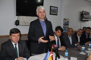 Milletvekili H&uuml;seyin Şahin se&ccedil;im &ccedil;alışmalarına başladı