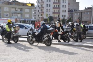 Bursa İneg&ouml;l'de motosiklet gezisi hastanede bitti!