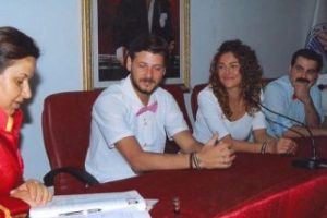 Gamze Topuz - &Uuml;mit Kantarcılar Boşanıyor