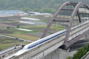 Japonya'da 'u&ccedil;an tren'den yeni rekor geldi