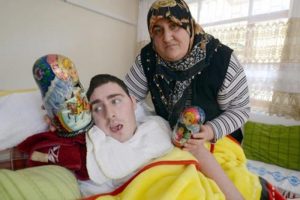 G&uuml;ls&uuml;m Anne'den k&ouml;t&uuml; haber geldi!
