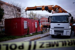 İstanbul'da 'ter&ouml;r' operasyonu: Konteyner de g&ouml;zaltına alındı!