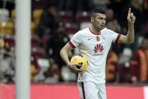 Trabzon'da Burak Yılmaz'a olan &ouml;fke dinmiyor