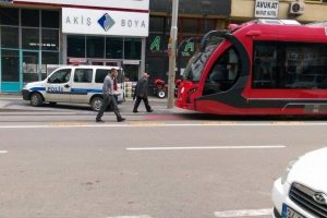 Bursa'da İpekb&ouml;ceği'nin yolunu bu kez polisler tıkadı!