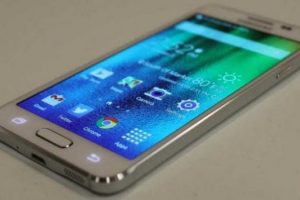 Galaxy S6'nın '&ccedil;akma'sını 500 TL'ye satıyorlar